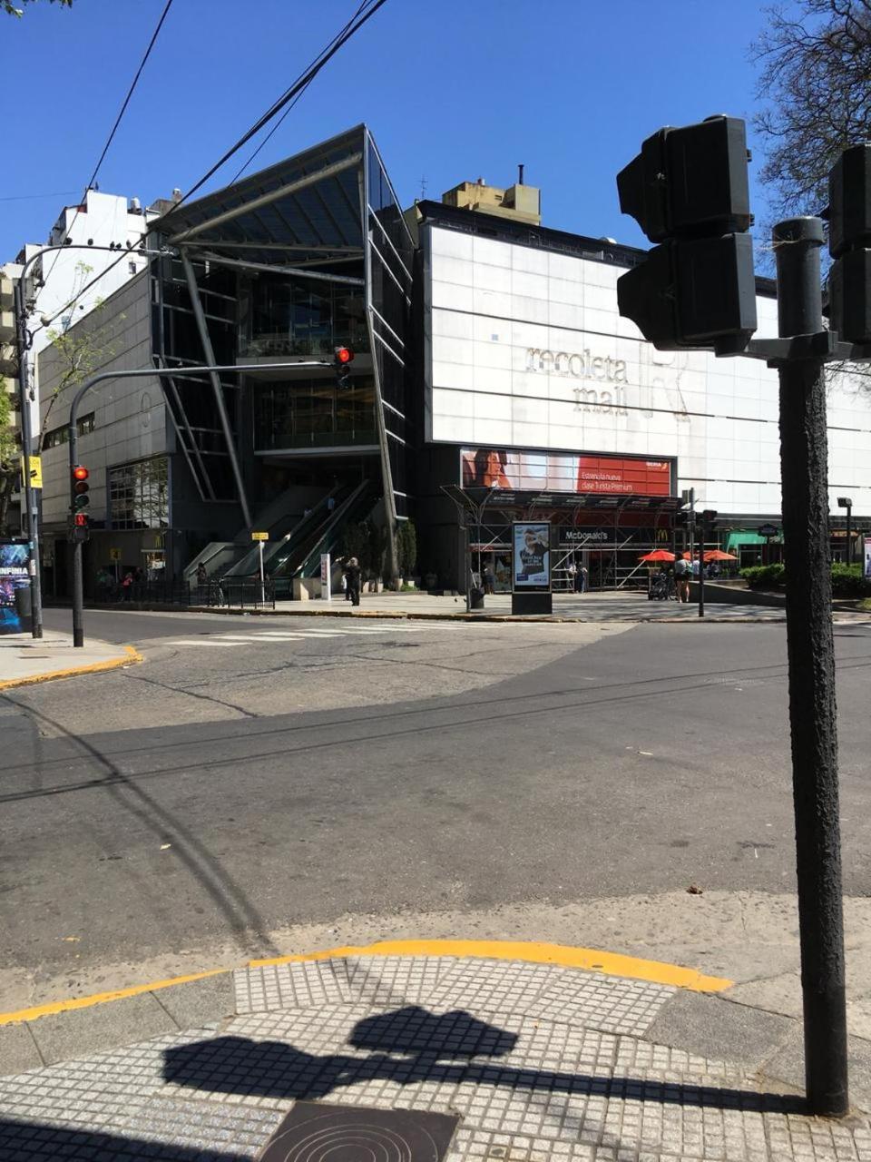 Estudio Moderno En Recoleta Excelente Ubicacion Buenos Aires Exterior photo
